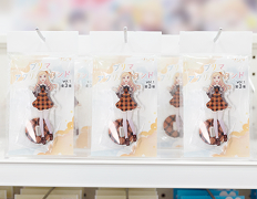 店舗でのアクリルグッズ販売